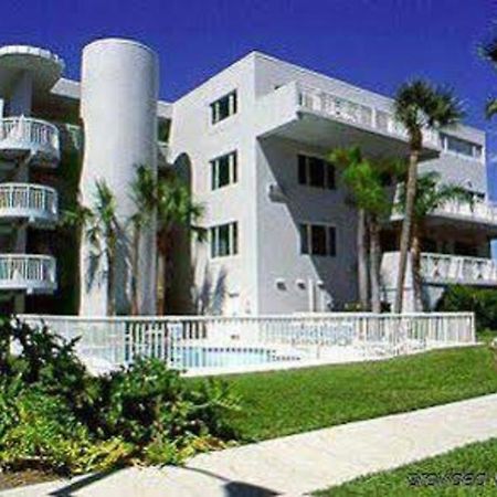 Chart House Suites And Marina Clearwater Beach Exterior foto