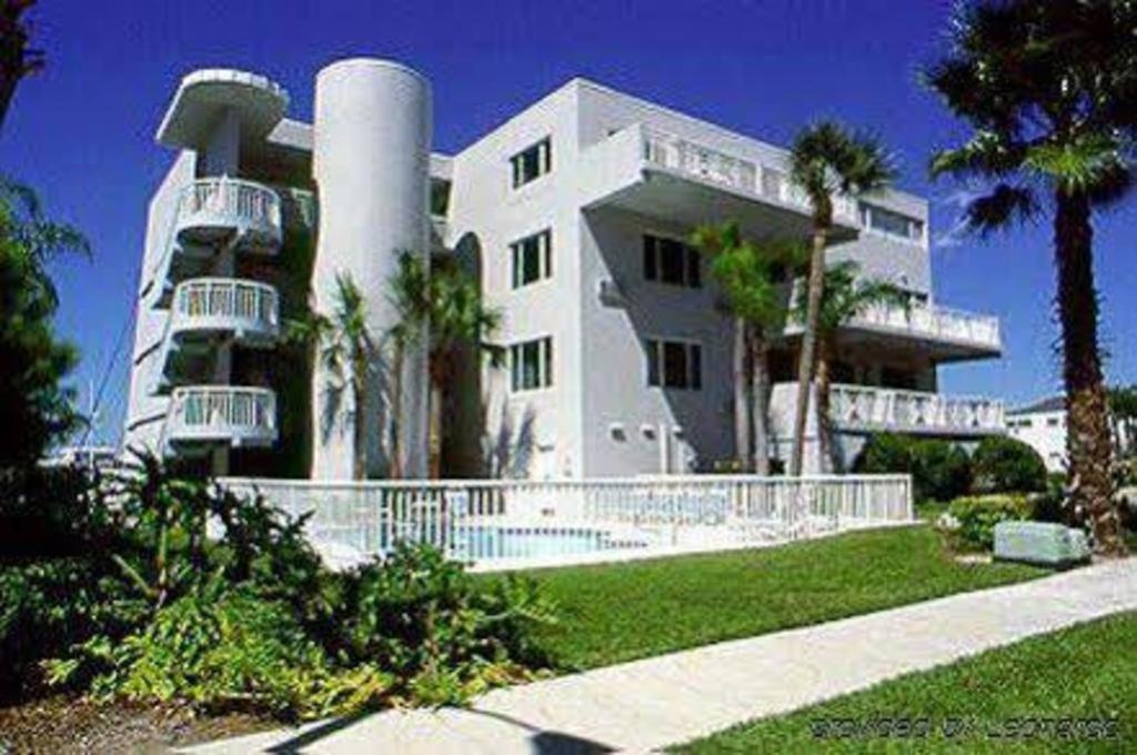 Chart House Suites And Marina Clearwater Beach Exterior foto