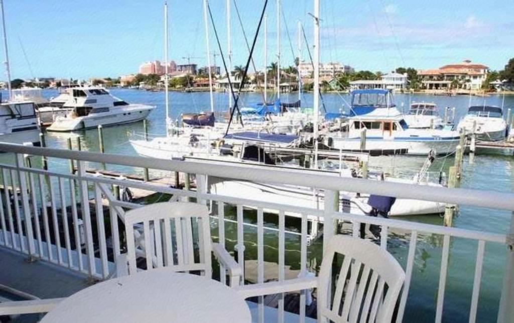 Chart House Suites And Marina Clearwater Beach Exterior foto