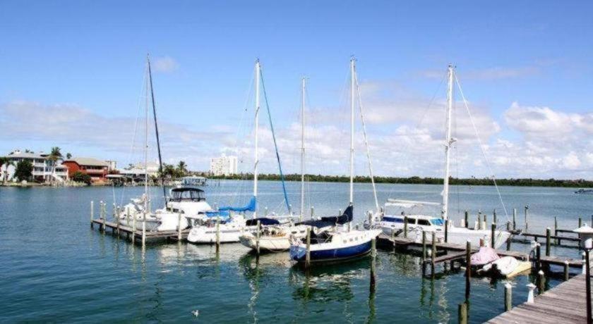 Chart House Suites And Marina Clearwater Beach Exterior foto