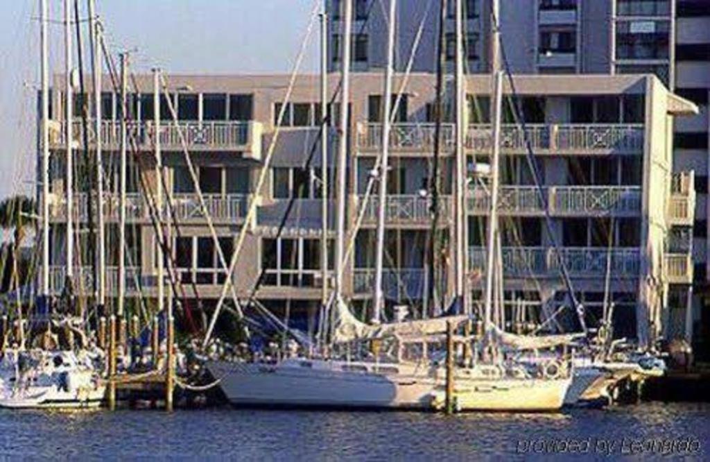 Chart House Suites And Marina Clearwater Beach Exterior foto